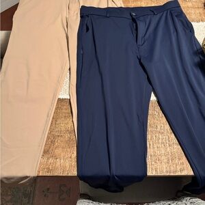 Two Pairs of Seramy (Amazon Brand) Golf Joggers Navy and Tan - XL
